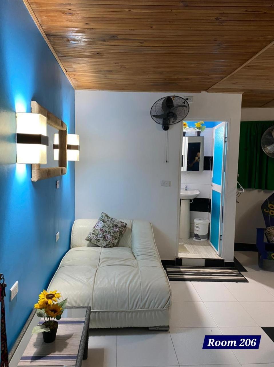 Express Relax - Base Camp Hotel